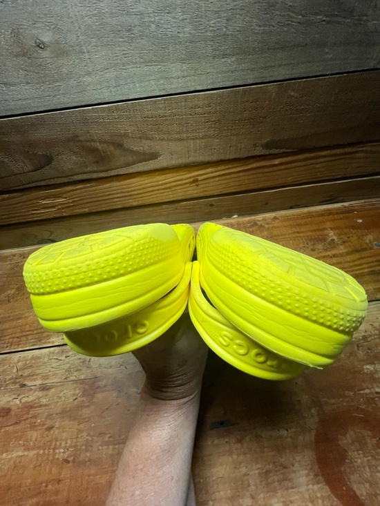 CROCS Classic Slip-On Clog in Yellow - Picture 9 of 9